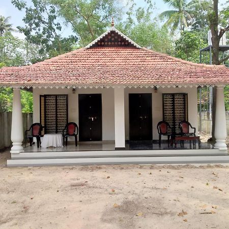 Marari Secret Beach Yoga Homestay Mararikulam Bagian luar foto