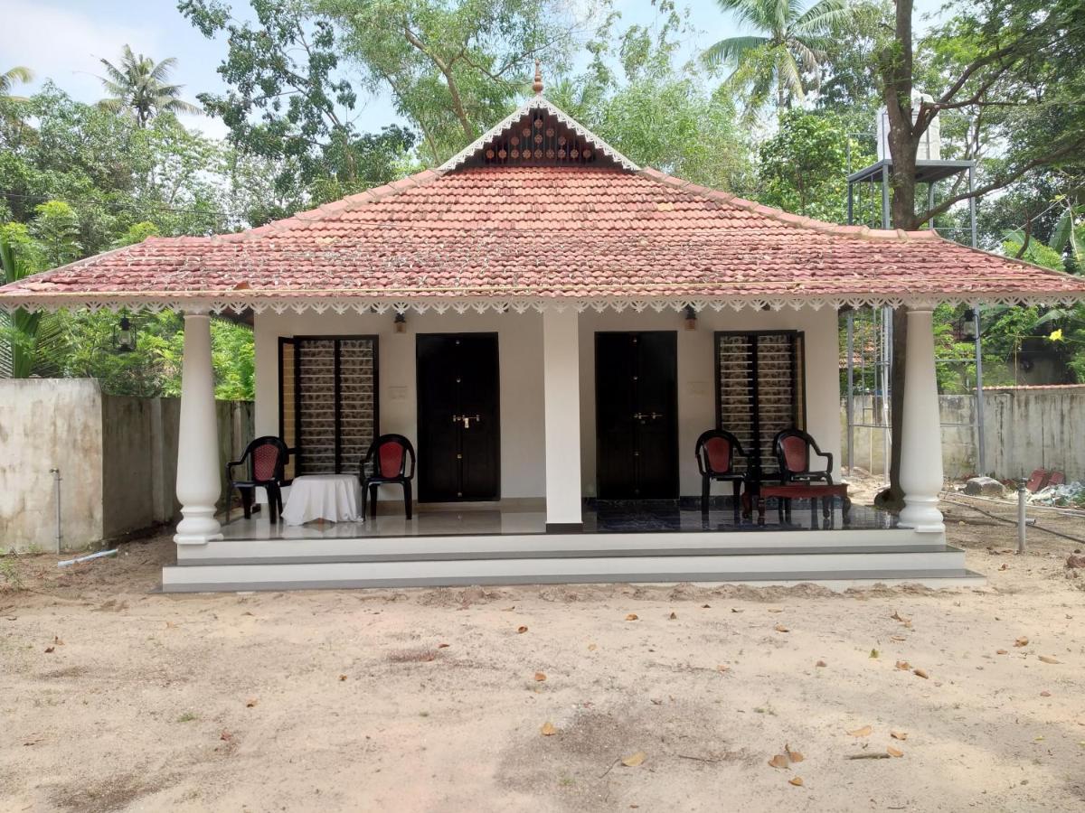 Marari Secret Beach Yoga Homestay Mararikulam Bagian luar foto